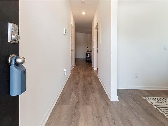 2nd image of 4285 Arcadia Dr