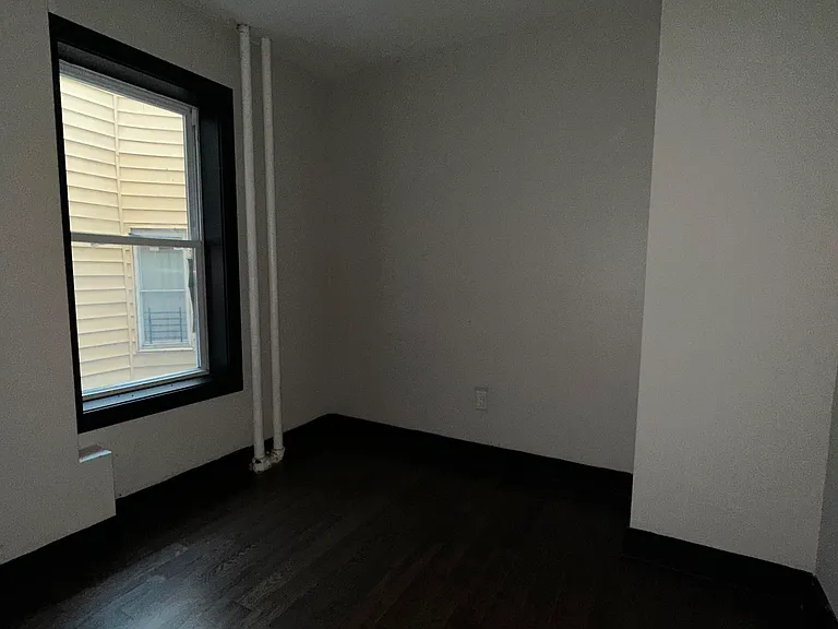 104 Belmont Ave #11E — Photo 4