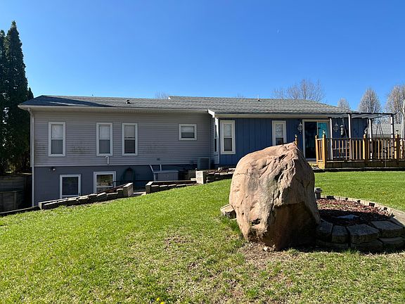 4th image of 833 Crauns Ln