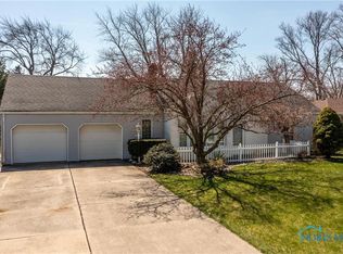 5734 Seaman Rd, Oregon, OH 43616