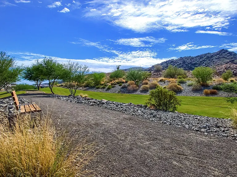 1005 E Paseo Way — Photo 9