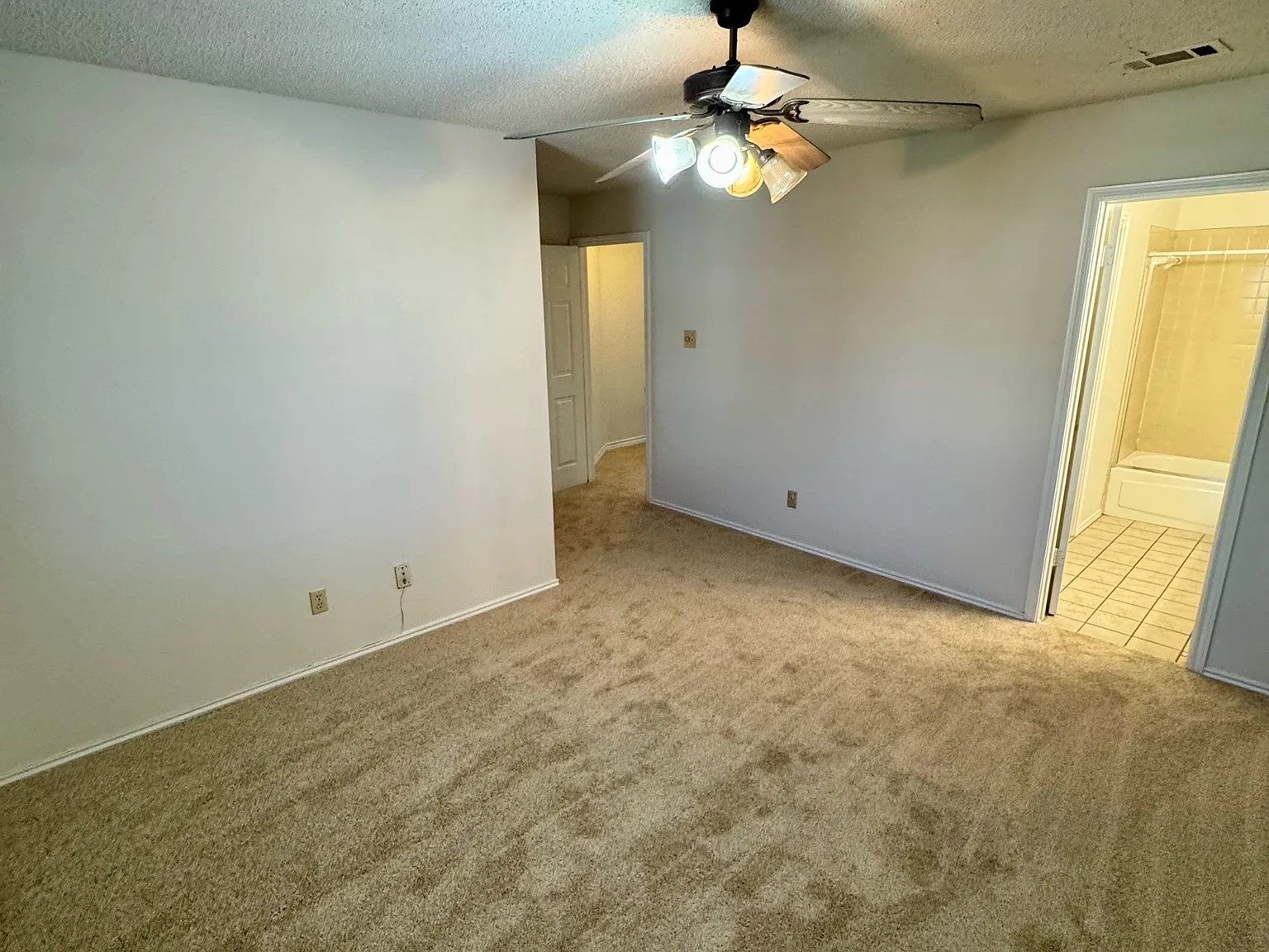625 Manco Road #105 - 1 — Photo 3