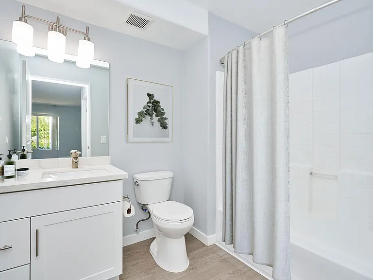 River Ranch Townhomes & Apartments — Photo 133