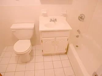 Rented by Glasser Realty LLC