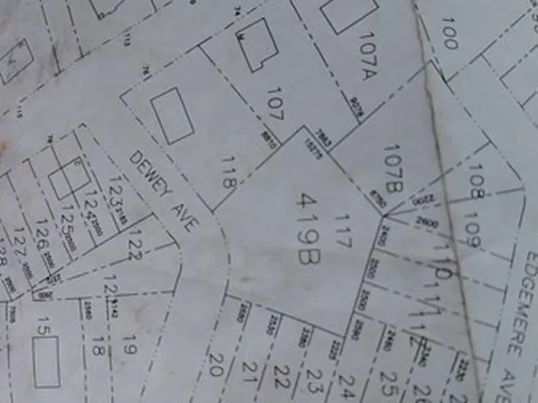 117 Dewey Ave, Haverhill, MA 01832