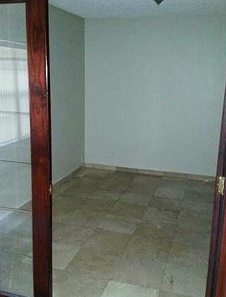 5th image of 241 NW 107th Way