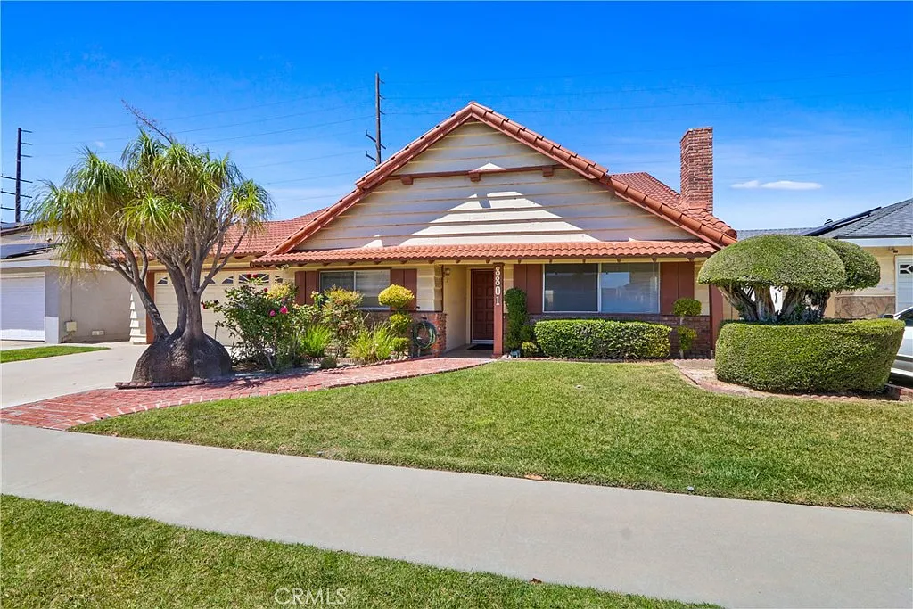 Building Photo - 8801 Monterey Cir