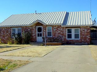 514 Durrett Ave, Dumas, TX 79029