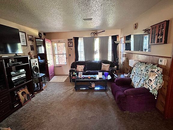 2nd image of 1507 E Wassall St