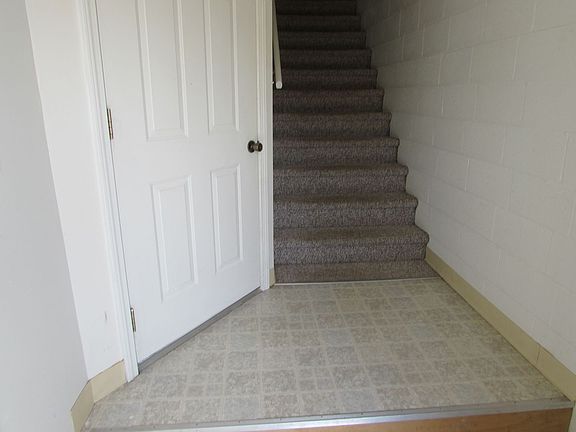 2nd image of 104 Viren Ln APT 2