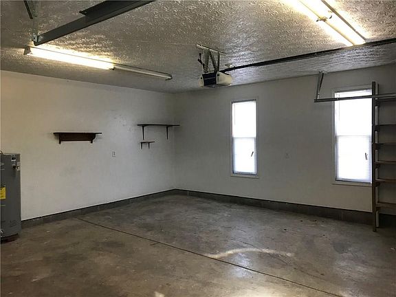 3rd image of 10687 E County Road 100 N