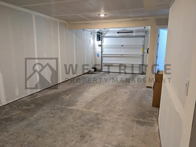 15046 NW Ethel Ln — Photo 16