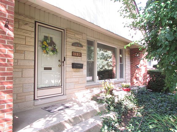 2nd image of 1110 Harms Ave
