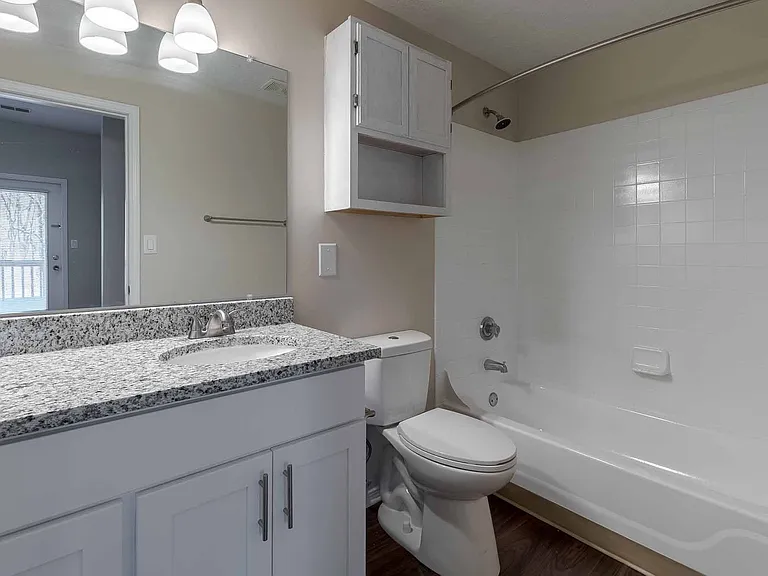 Highlands of Montour Run Apartment Homes — Photo 9