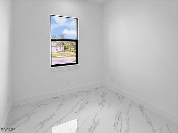 2nd image of 916 Sara Ave N #916