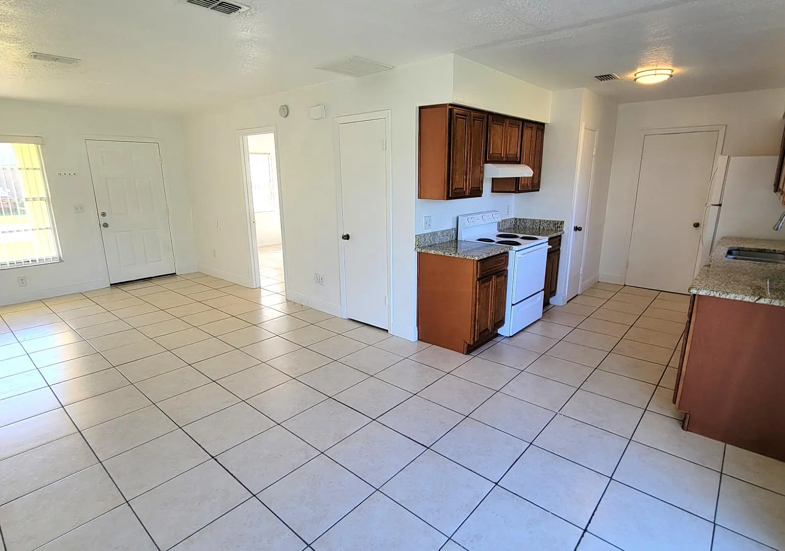 100 Tijuana Dr — Photo 3