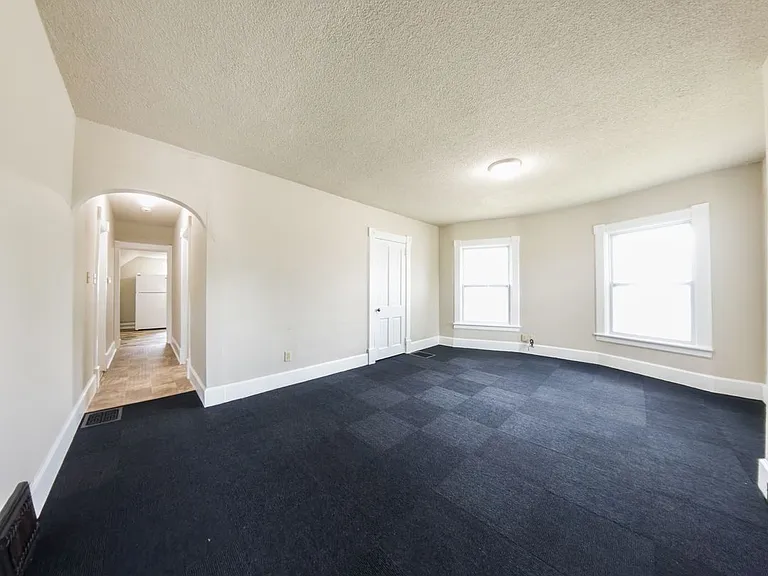 501 E Lincoln Way — Photo 9
