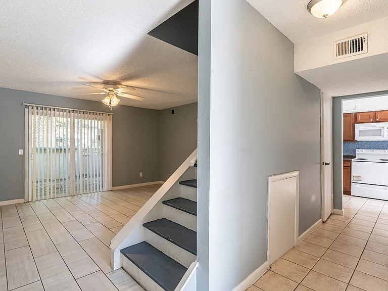 161 Wood Ct — Photo 16