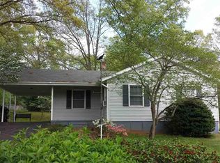 1103 Pinehurst Ct, Charlottesville, VA 22902