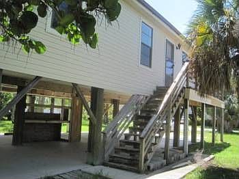 3rd image of 115 Gulf Island Dr