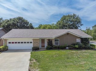 1413 Princeton Dr, Longview, TX 75601