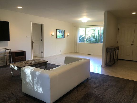 4th image of 3410 Maricopa Hwy