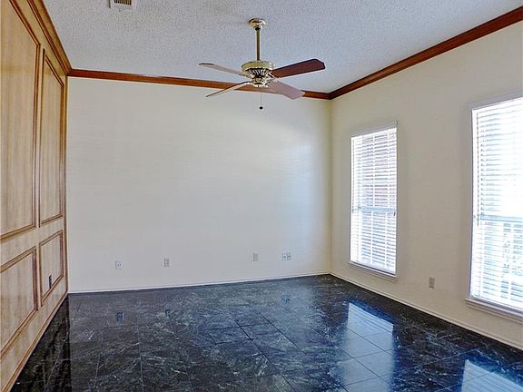 3rd image of 4006 Brownwood Ln