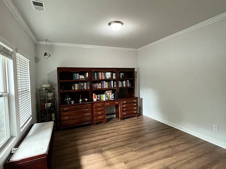 3129 Cedric Ct — Photo 3