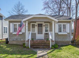 18 Seneca Trl, Denville, NJ 07834