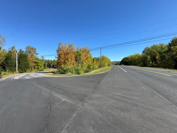 2100 Route 3, Palermo, ME 04354