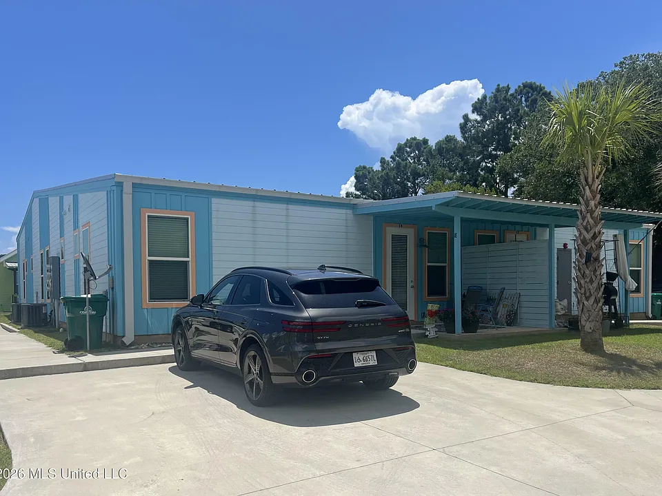 300 Seminary Dr