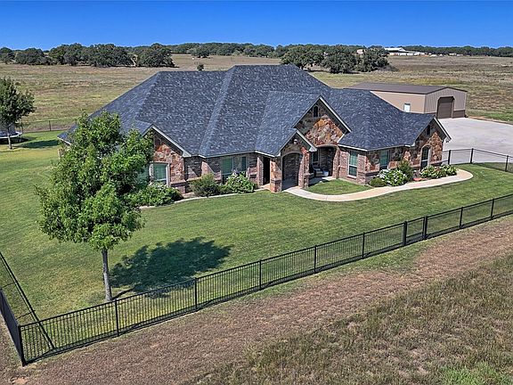 2nd image of 1150 Lone Star Rd