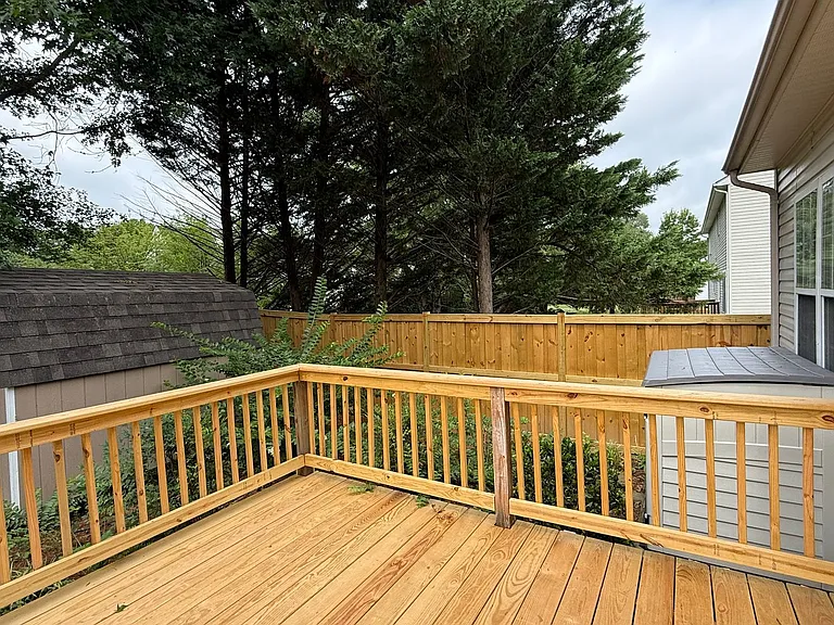 10100 Bellevue Ct — Photo 12