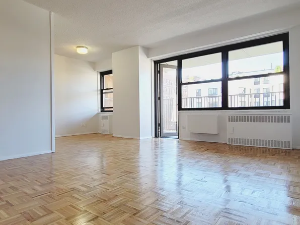 175 West 90th Street image 1 of 12