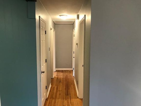 5th image of 12056 Colonial Dr