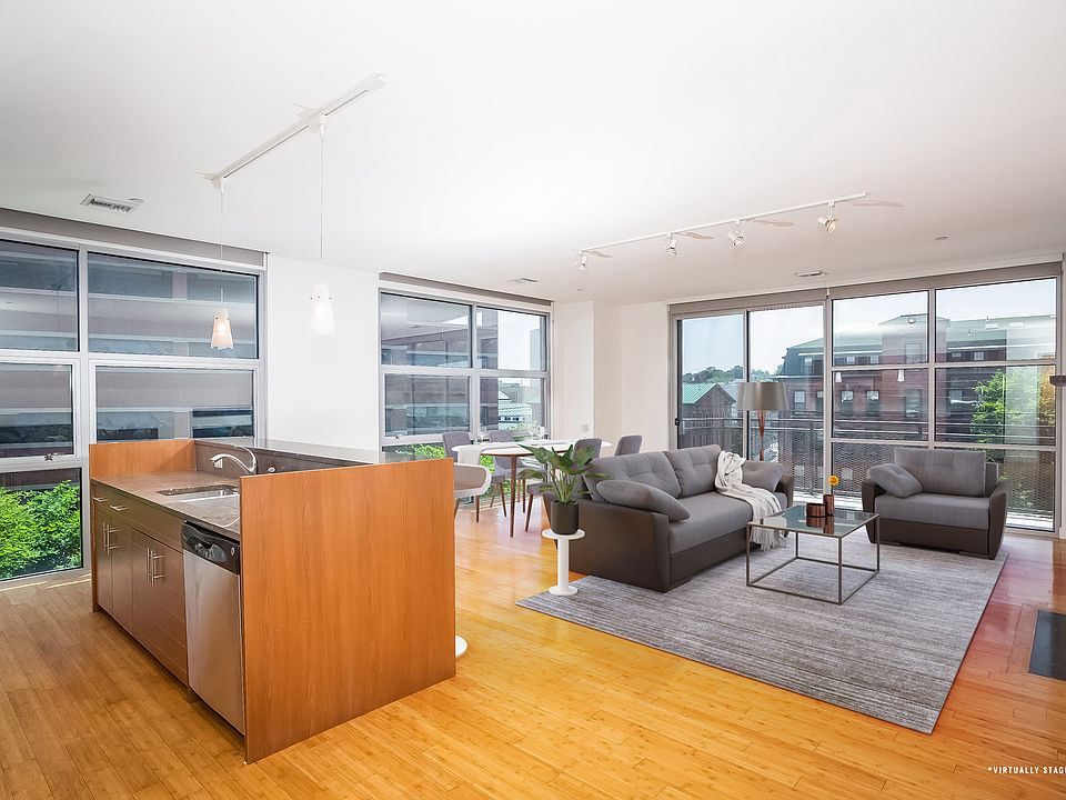 33 North Water Street