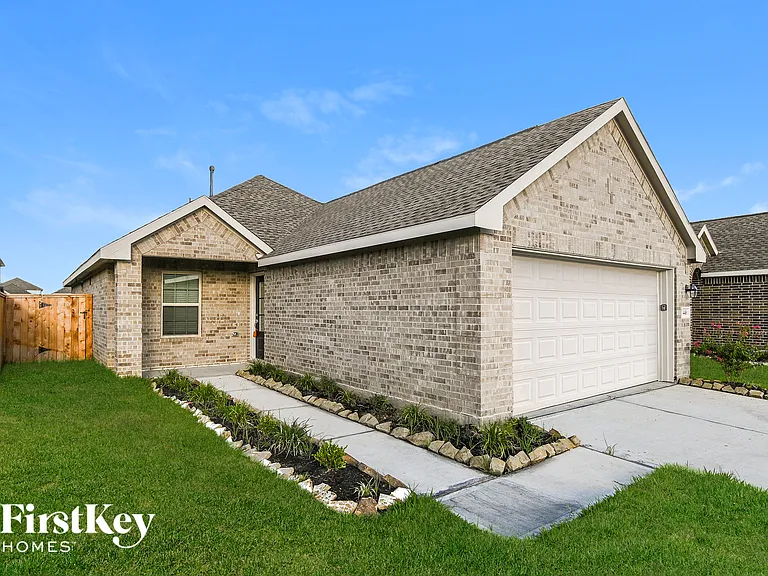 18446 Summit Ranch Dr — Photo 2