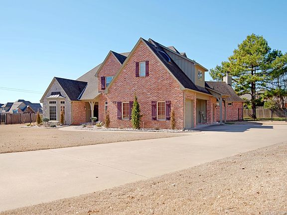 2nd image of 12018 S Granite Ave