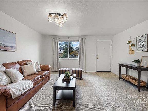 4th image of 10149 W Bigwood Dr