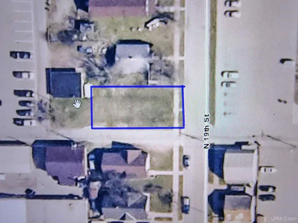 113 N 19th St, Escanaba, MI 49829