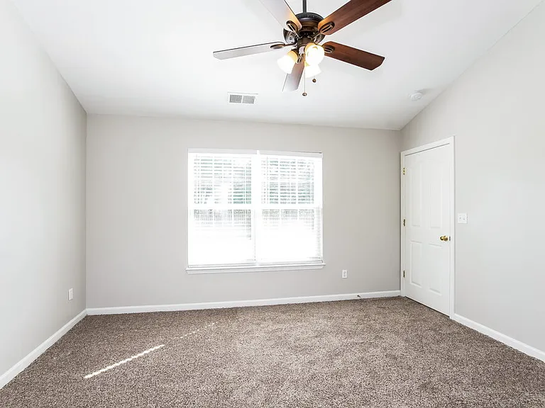 10120 Green Hedge Ave — Photo 11