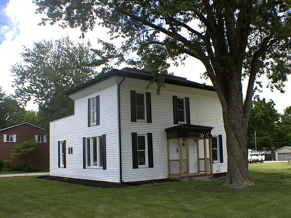 3rd image of 327 Water St