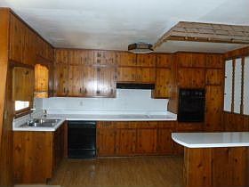 3rd image of 6109 Crestview Ln
