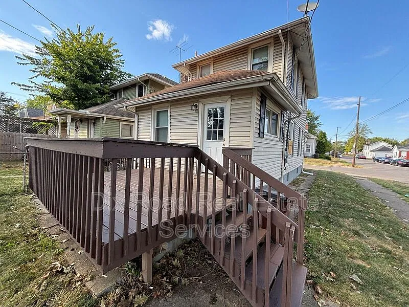 2 bed, 1.0 bath, 992 sqft, $1,050 — Photo 4