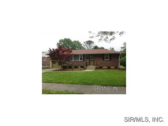 3140 Davis Ave photo 1