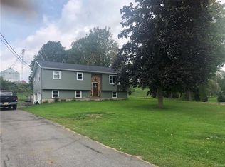9509 Elm St, Chadwicks, NY 13319