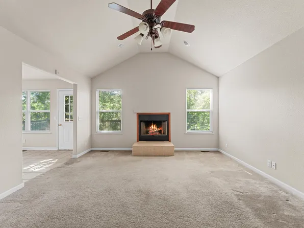 145 Lillian Lane, Hollister, MO 65672