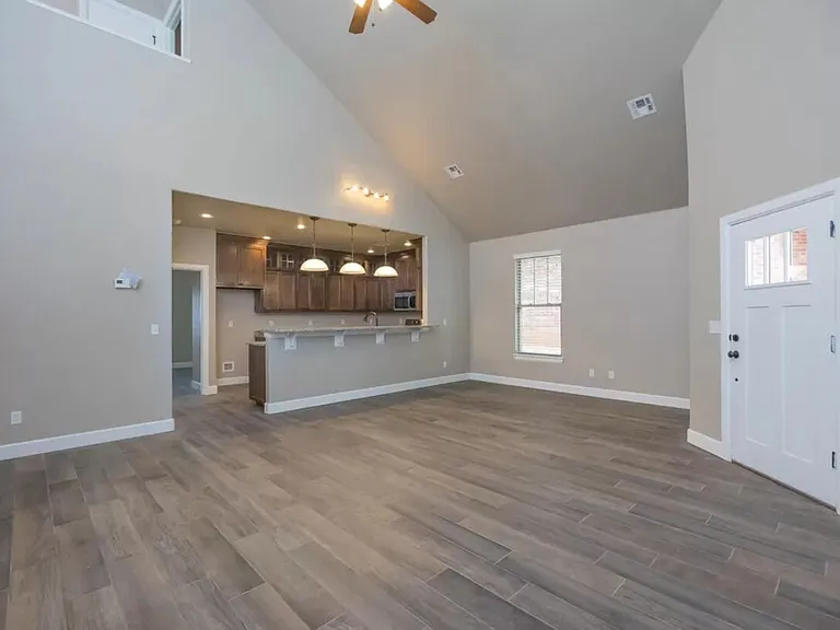 Del Norte Duplexes — Photo 11