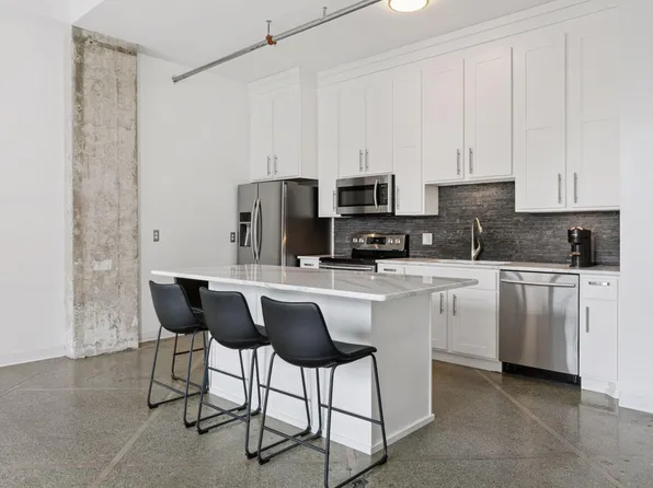 350 Saint Peter St Unit 908, Saint Paul, MN 55102