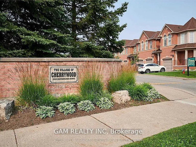 5030 Heatherleigh Ave NE #101 — Photo 5